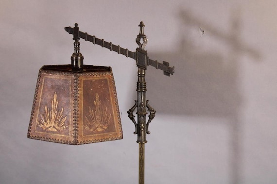 40553. Spanish Revival 1920's Bridge Lamp With Original Mica Shade