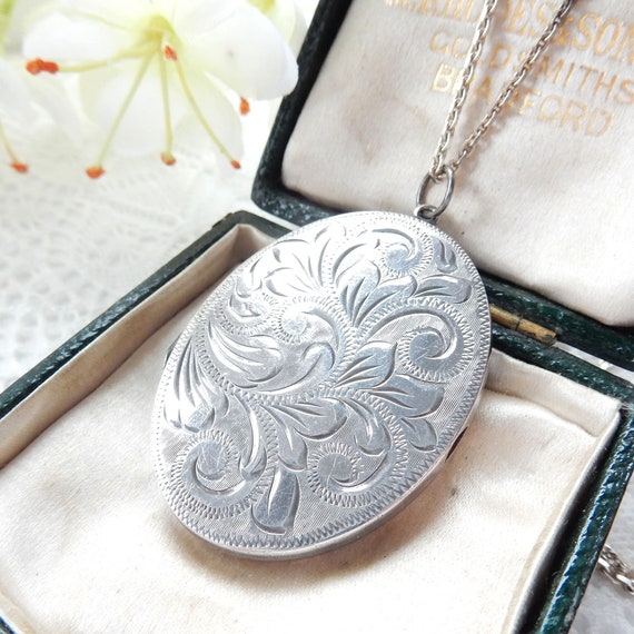 Vintage Sterling Silver Locket Necklace