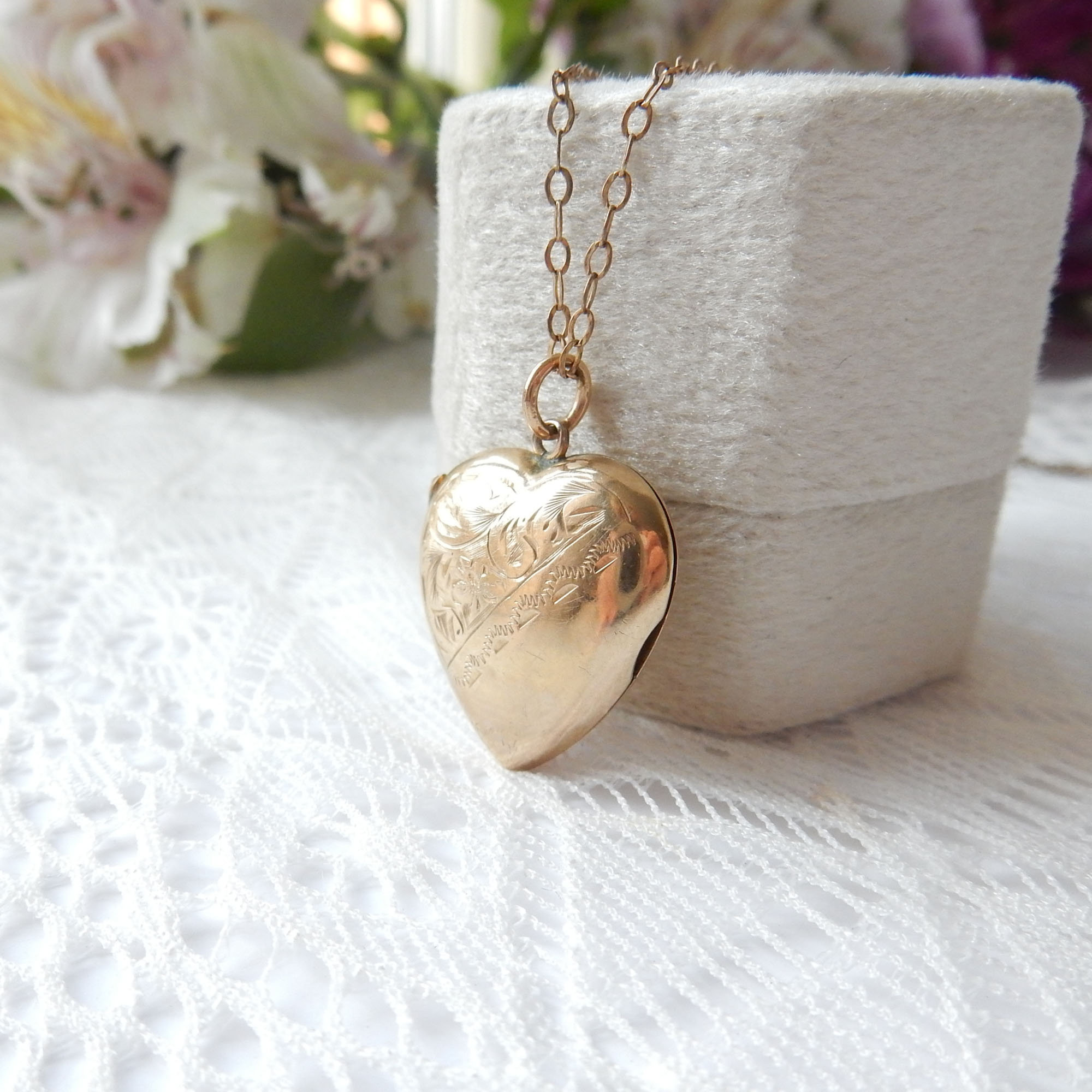 Gold locket necklace etsy Outlet