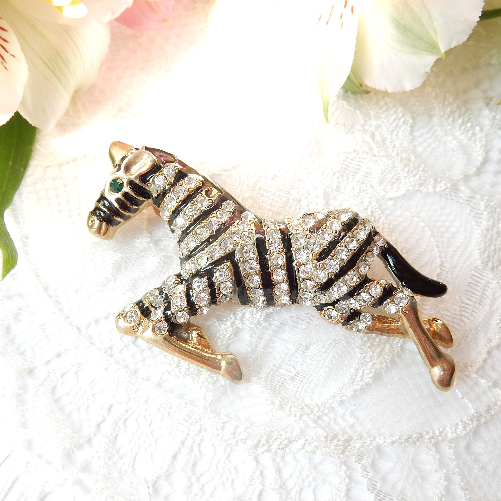 Zebra brooch shop