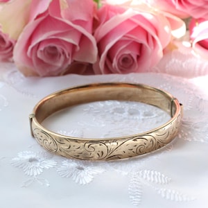 Vintage 9ct Rolled Gold Hinged Bracelet Bangle