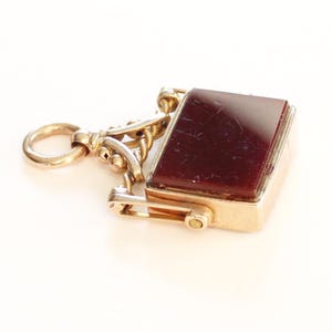 Antique 9ct Gold Bloodstone & Carnelian Spinning Fob