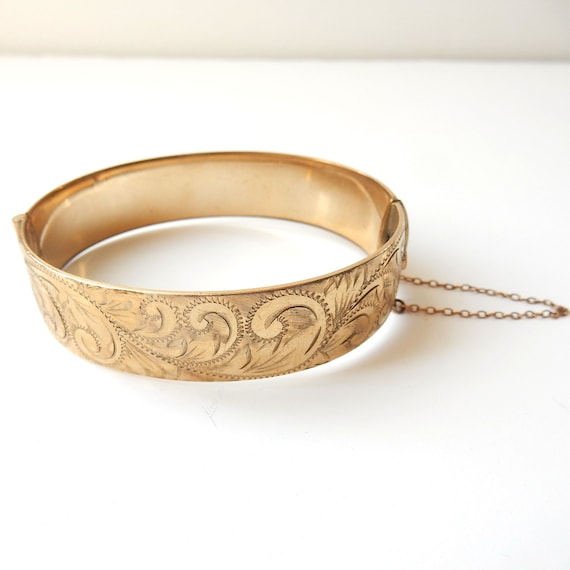 VINTAGE 18K ROLLED Gold Plated Hinged Bangle with Safety Chain -Etched  Starburst £17.00 - PicClick UK