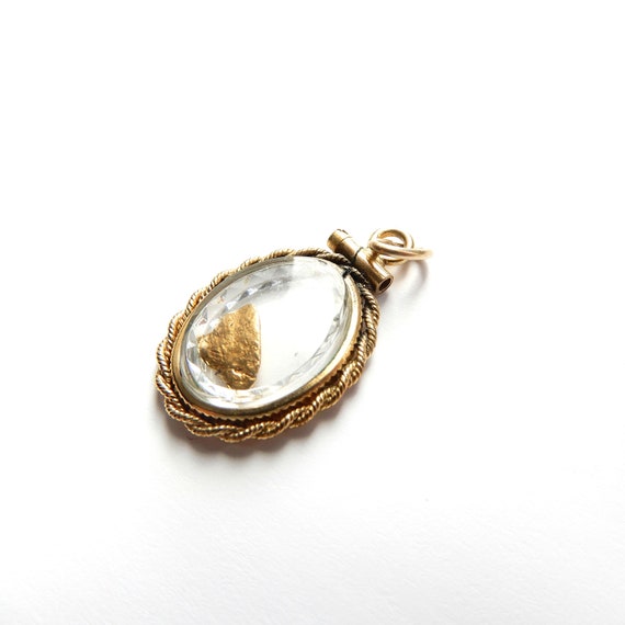 Vintage 9ct Goldplated Glass Locket with Gold Nug… - image 4