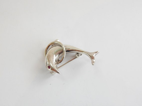 Vintage Ruby Solid Silver Dolphin & Hoop Brooch - image 3