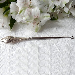 Antique Edwardian Sterling Silver Button Hook Art Nouveau Joshua Reynolds Cherub Angel