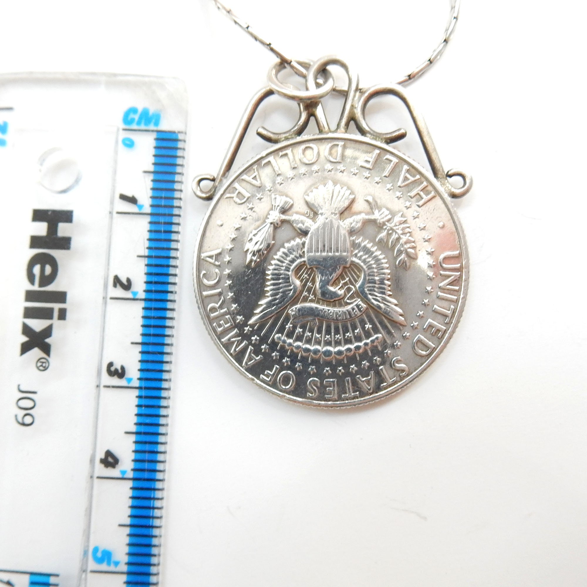 ヴィンテージ スターリング シルバー リバティ ハーフ ドル コイン メダリオン ネックレス 1967 - Etsy 日本