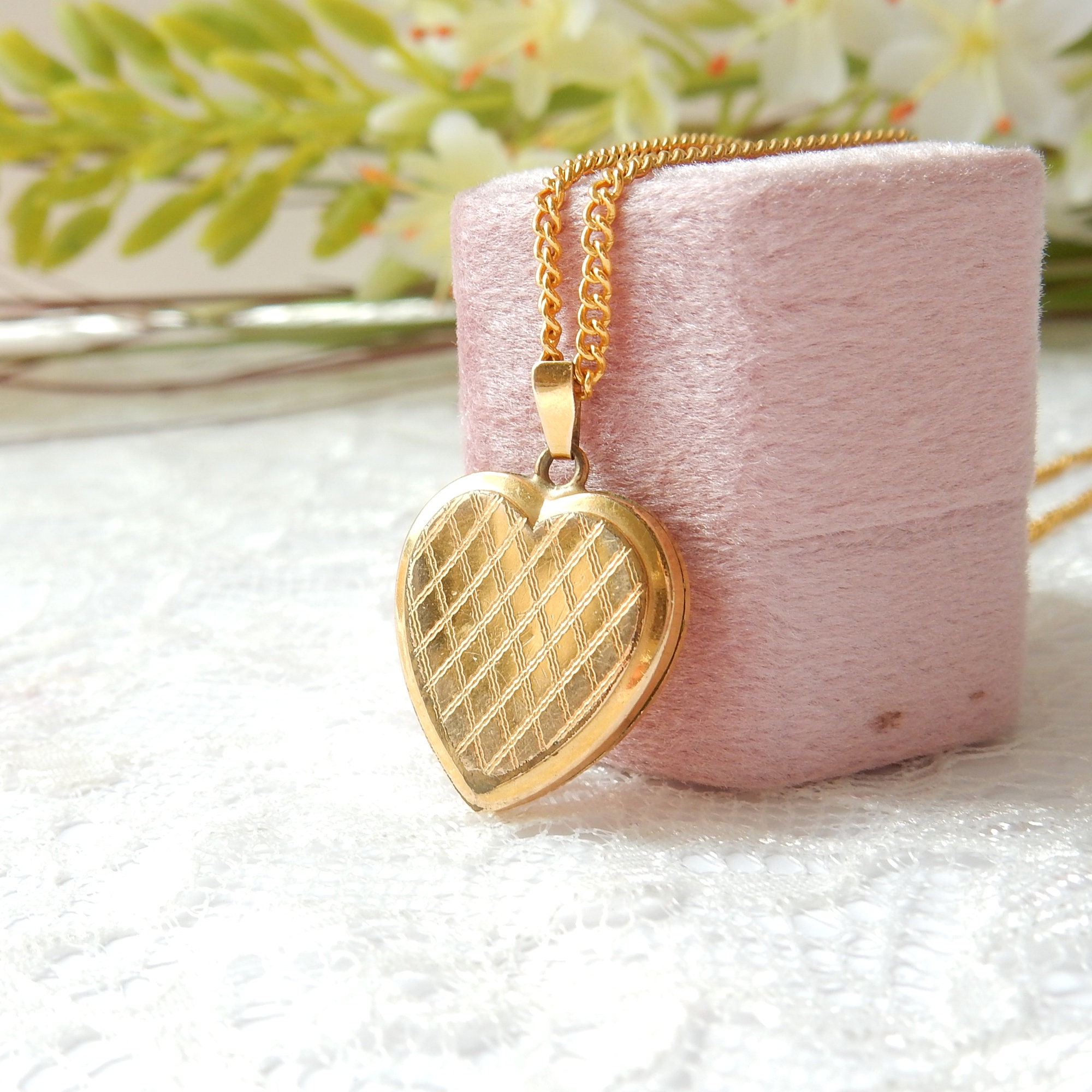 Vintage Rolled Gold Heart Locket 