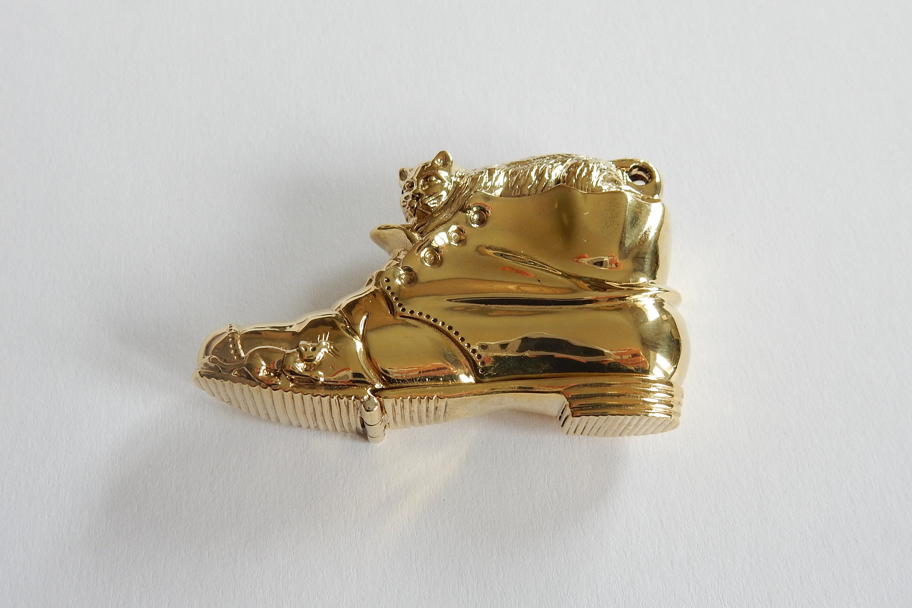 Image of 18Ct Gold Plated Cat & Mouse in Boot Vesta Match Box