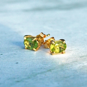 Pendientes de peridoto en plata de ley vermeil