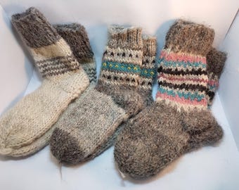 Calcetines hechos a mano, gruesos, cálidos, suaves, largos, 100% lana de oveja natural, siguiendo antiguas tradiciones. Todas las tallas.