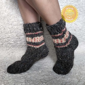 Einzigartige Schafwolle Socken 100% natürlich Warm Handgemacht Lässig Alle Größen Neu Bild 3