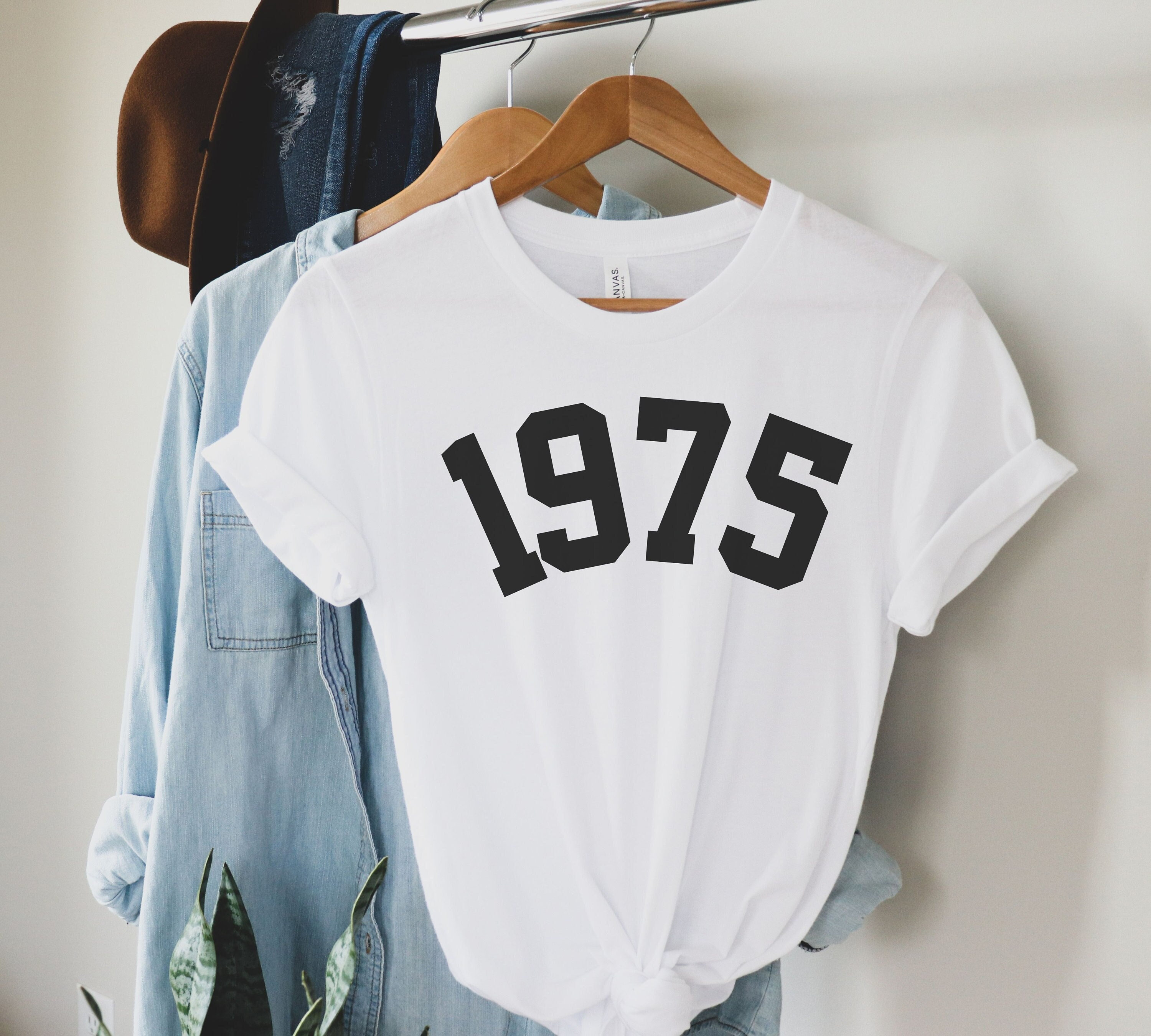 1975 Shirt, Born in 1975 Birthday T-shirt, Birthday Gift for