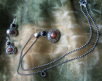 Black Onyx & Bloodstone Pendant and Pierced Earring set, 925 Silver