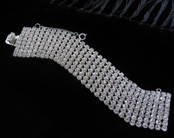 Vintage ~ Beautiful Art Deco Clear Rhinestone Bracelet & Vintage Black Velvet Gift Box