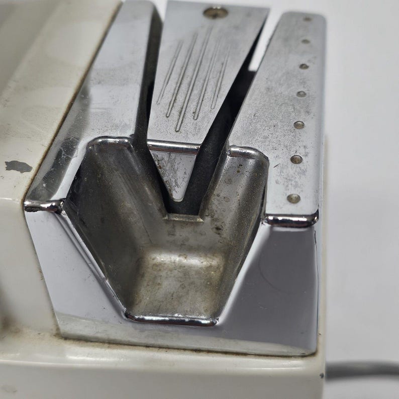 Kenmore Sears Vintage Electric Can Opener & Knife Sharpener Combination image 7