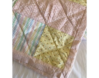 Vintage Baby Blanket Seersucker Quilted Patchwork Soft Pastels Delicate Floral