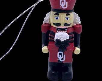 OU Casse-Noisette Décoration de Noël University of Oklahoma Sooners NOUVEAU Foco 3" Figue