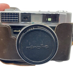 Minolta AL 35mm Film Rangefinder Camera w/Leather Case UNTESTED As Is Vintage