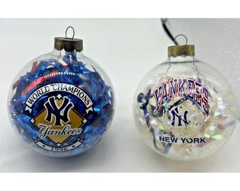 New York Yankees World Champions Christmas Ornament Set Lot 2 Balls 1996 Vintage
