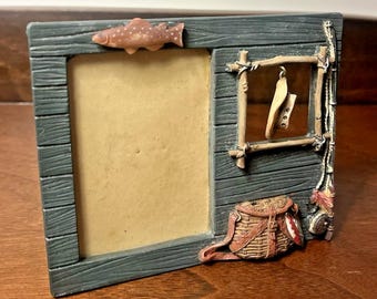 Cuadro pequeño con marco de 6,35 x 8,9 cm (2,5" x 3,5") con diseño rústico campestre para habitación infantil.