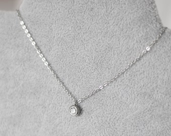 Minimalistic Silver Rhinestone Necklace, Simple Dainty Necklace, Rhinestone Pendant, Minimalist Necklace, Gift for her, Bridesmaid Gift