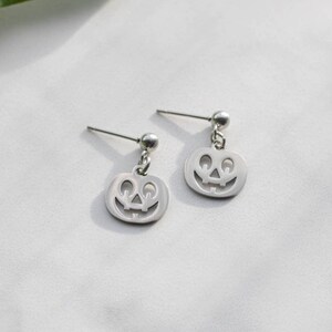 PUMPKIN EARRINGS, Jack o lantern earrings, Jack o lantern Jewellery, Spooky Jewellery, Spooky Earrings, Gothic Earrings, Autumn Earrings image 3