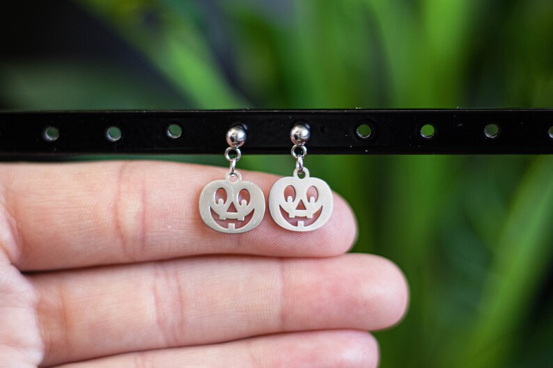 PUMPKIN EARRINGS, Jack o lantern earrings, Jack o lantern Jewellery, Spooky Jewellery, Spooky Earrings, Gothic Earrings, Autumn Earrings image 2