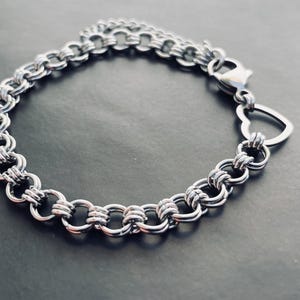 Stainless Steel Chainmaille Bracelet, Handmade Metal Chain Bracelet, Heart Pendant  Bracelet, Silver Bracelet, Gothic Bracelet