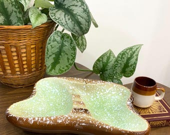 Vintage Ashtray – USA Pottery - Mid-Century Atomic Brown & Mint Green Splatter Ceramic (9")