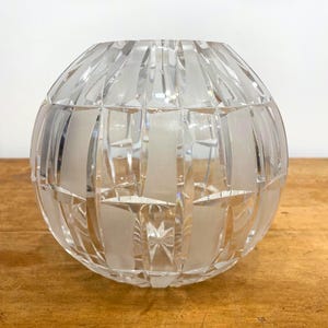 Waterford Marquis Crystal Orb Vase: Quadrata Lead Crystal Centerpiece