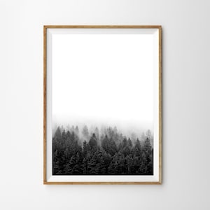 Schwarz und weiß Wald Kunstdrucke Druck minimalistischen Wand Natur Fotografie Landschaft Foto Affiche Scandinave druckbare nebligen Mountain Nebel