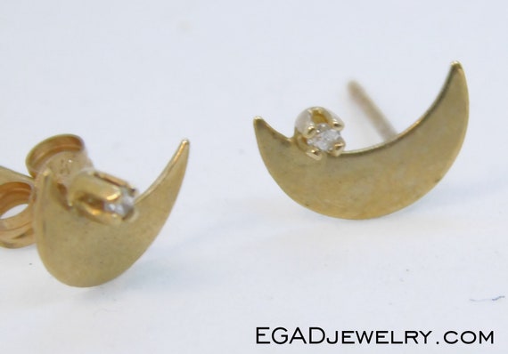 Vintage 14k Yellow Gold Moon Earrings with Diamond