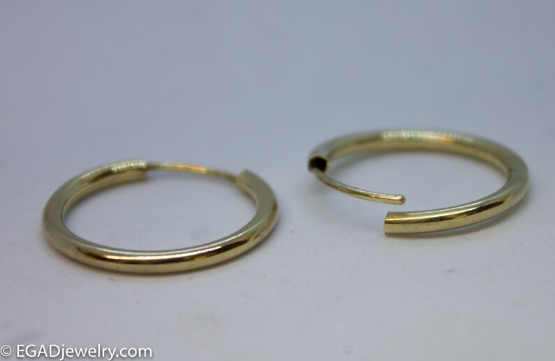 Vintage 10k Yellow Gold Hoop Earrings 2cm