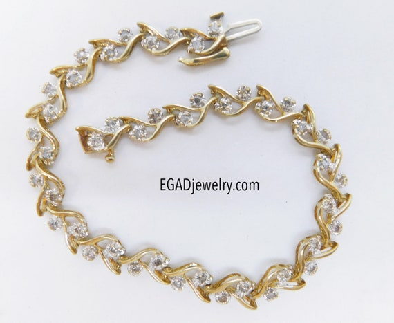 Vintage 10K Yellow Gold Diamond Tennis Bracelet, W