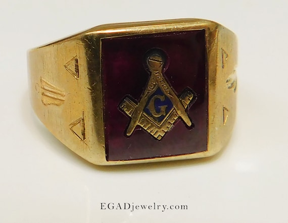 10k Yellow Gold Red Stone Masonic Ring, Mens ring,