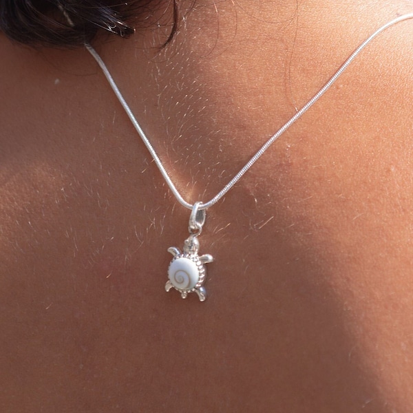 Collier tortue, collier en argent, collier filles, collier tortue, pendentif tortue, collier petit animal, collier de coquillages oeil de Shiva