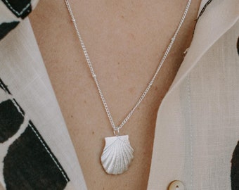 Sterling Silver Plated Seashell Necklace: Dainty Clamshell Pendant