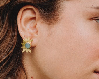 Gem Earrings Gold, Aqua Chalcedony Earrings, Boho Weddings, Lotus Flower Earring, Wedding Earrings, Leaf Earrings gold, Aquamarine Earrings