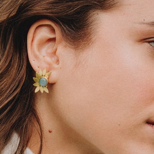 Gem Earrings Gold, Aqua Chalcedony Earrings, Boho Weddings, Lotus Flower Earring, Wedding Earrings, Leaf Earrings gold, Aquamarine Earrings