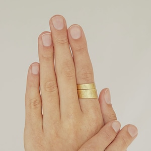 Dicker Goldring, Goldringe für Frauen, Gehämmerter Goldring, Gold Wickelring, MinimalEr Goldring, Goldringe, dicker Silberring, handgemachter Ring