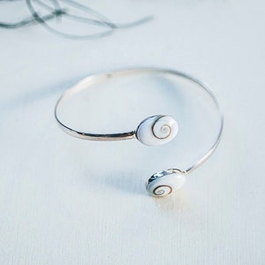 Sterling Silver Bracelet, Shell Bracelet, Silver Cuff Bracelet, Handmade Bracelet, Shiva Eye Shell Bracelet, Stone Bracelet, Gift for Mum