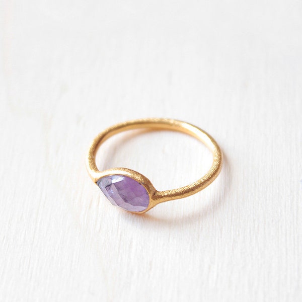 Amethyst Ring, Amethyst Stein Ring, Amethyst Schmuck, Amethyst Ring Gold, Winzig Amethyst Ring, Saphir Ring, Edelstein Ring, Edelstein Ring, Gold Ring