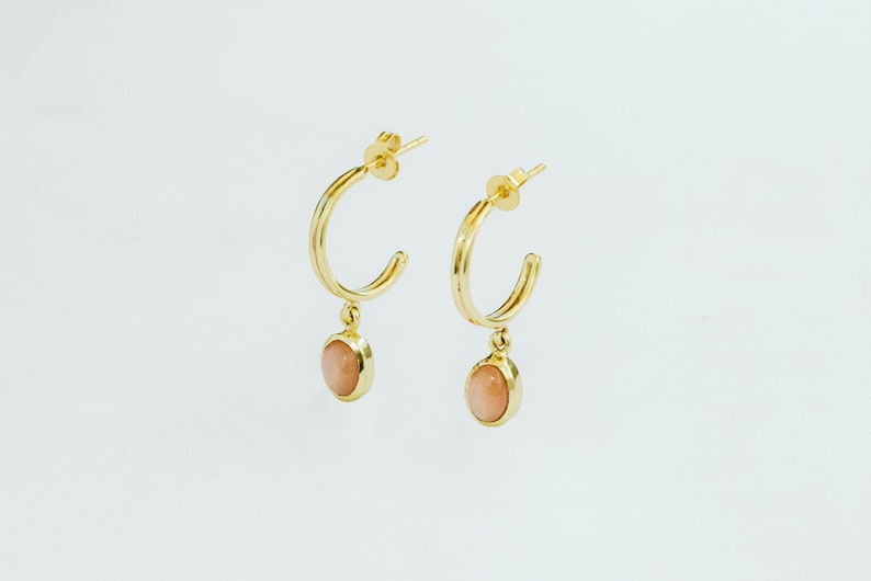 Hoop Earrings with Charm, Minimalist Gold Hoops, Dangling Gemstone Earings, Charm Earrings Gold, Gemstone Hoops, Labradorite Earrings Peach Moonstone