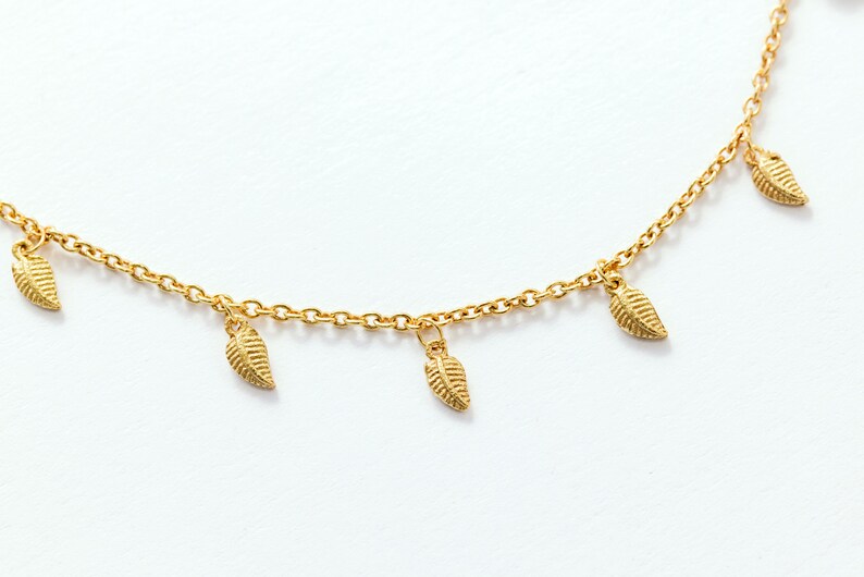 Gold Necklace, Leaf Necklace, Feathers Necklace Gold, Choker Necklace, Multi Charm Choker, Dainty Pendant, Charm Necklace, Layering Necklace 画像 9