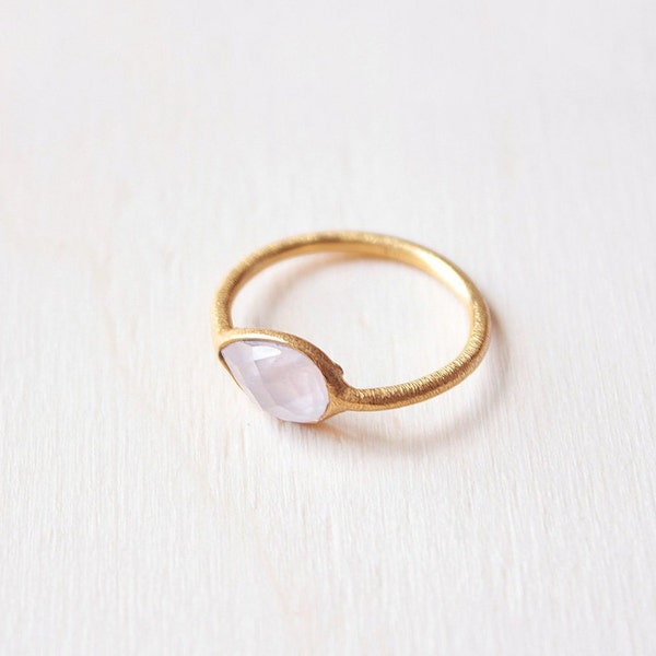 Gem Ring, Rose Quartz Ring, Gem Stone Ring, Moonstone Ring, Tiny Stone Ring, Chalcedoon Ring, Gem Ringen voor vrouwen, Coral Ring, Gold Gem Ring