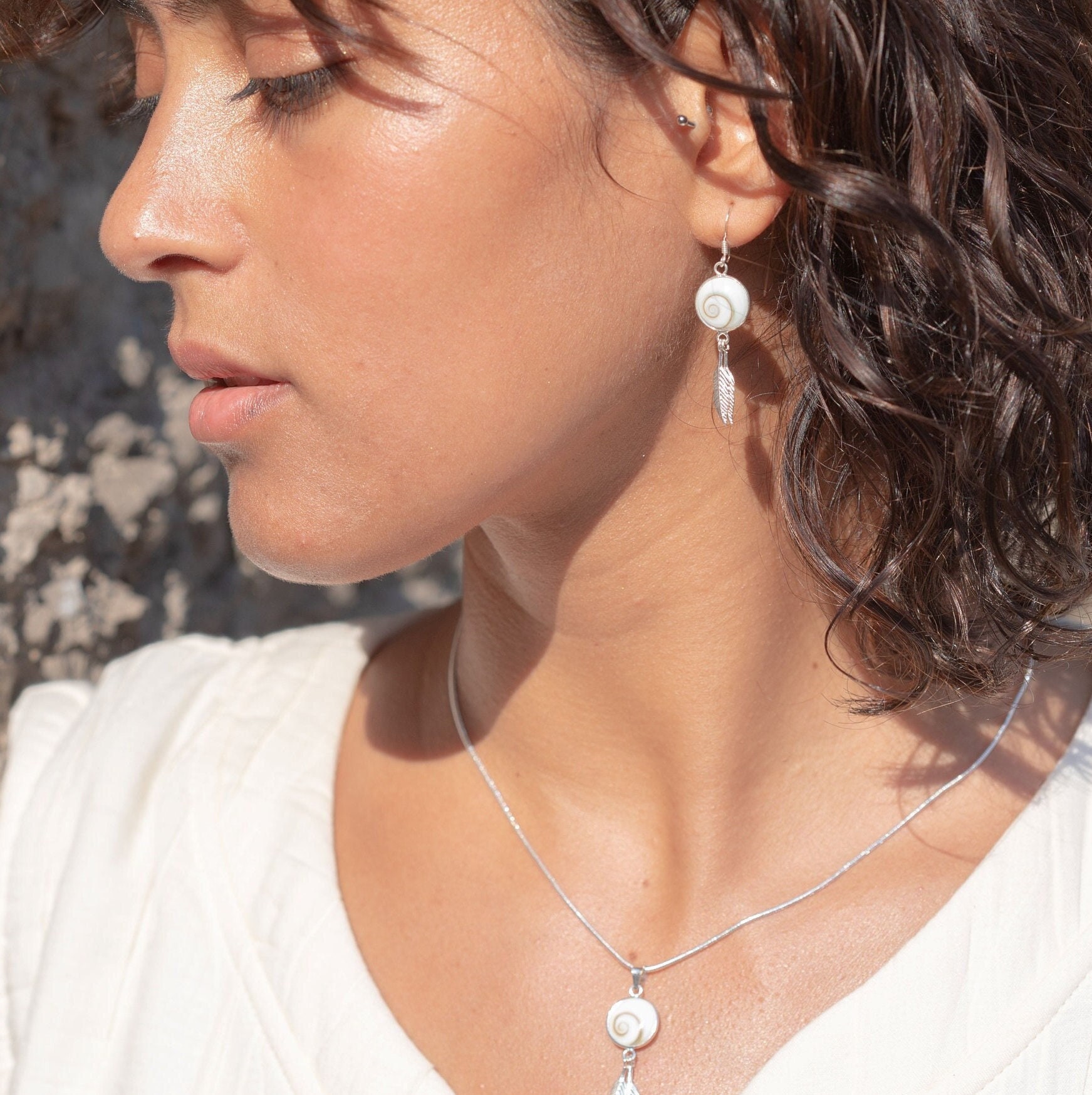 Shell earrings Silver, Shell Drop Earrings, Dangle Earrings, Eye of Shiva Earrings, Seashell Earrings, Feather Earrings Silver, Shiva Stone
