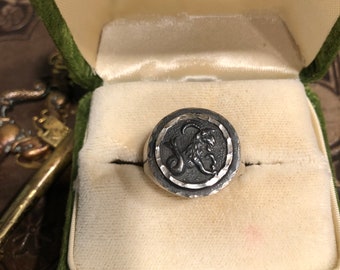 Vintage sterling silver Capricorn round signet ring, Capricorn Zodiac sign Astrology ring, Mexican silver sterling