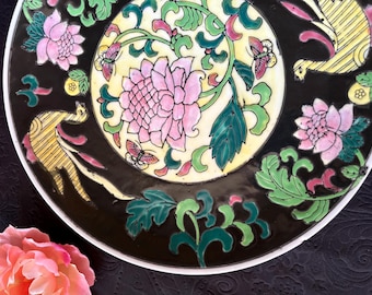 Prato decorativo vintage Famille Noire com pássaros pretos e pintura floral feita à mão, 26 cm de diâmetro, porcelana vintage.