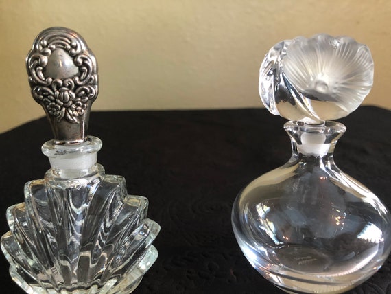 Vintage pair of glass perfume bottles, silver ton… - image 3